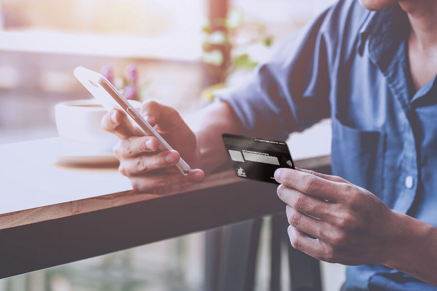 Have your Visa financial reserve always with you | Tatra banka Have your Visa financial reserve always with you